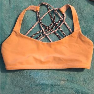 Lululemon free to be wild bra